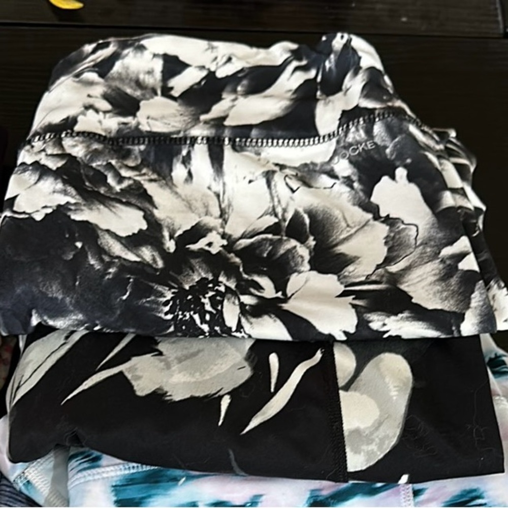 Lot of 2 leggings